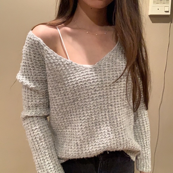 Hollister Gray Knit Sweater - Picture 2 of 3
